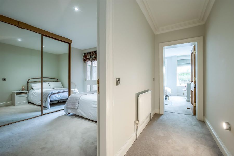 Apt 2, 96 Balmoral Avenue