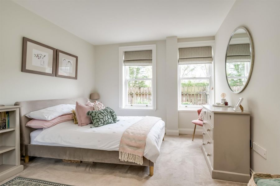 Apt 2, 96 Balmoral Avenue