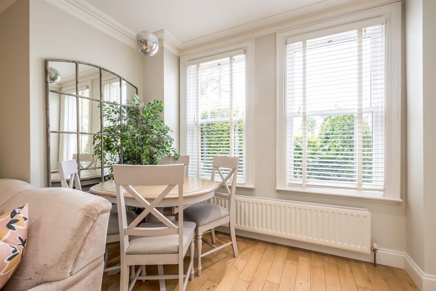 Apt 2, 96 Balmoral Avenue