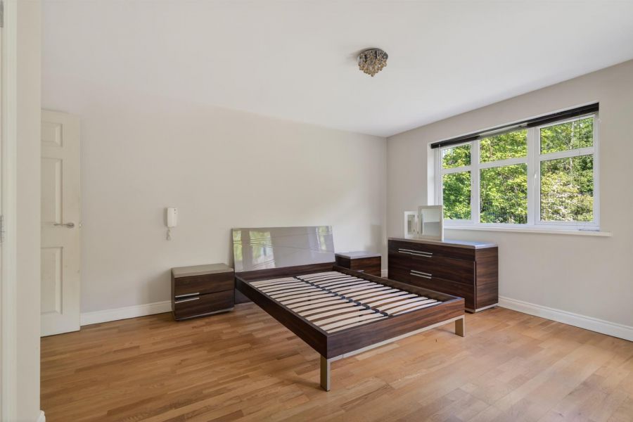41 Glenburn Manor