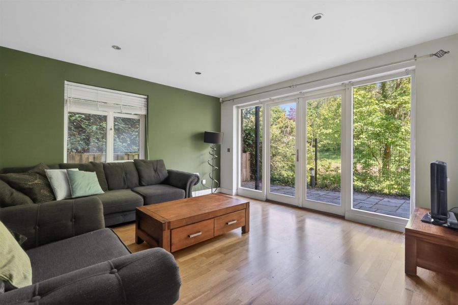 41 Glenburn Manor