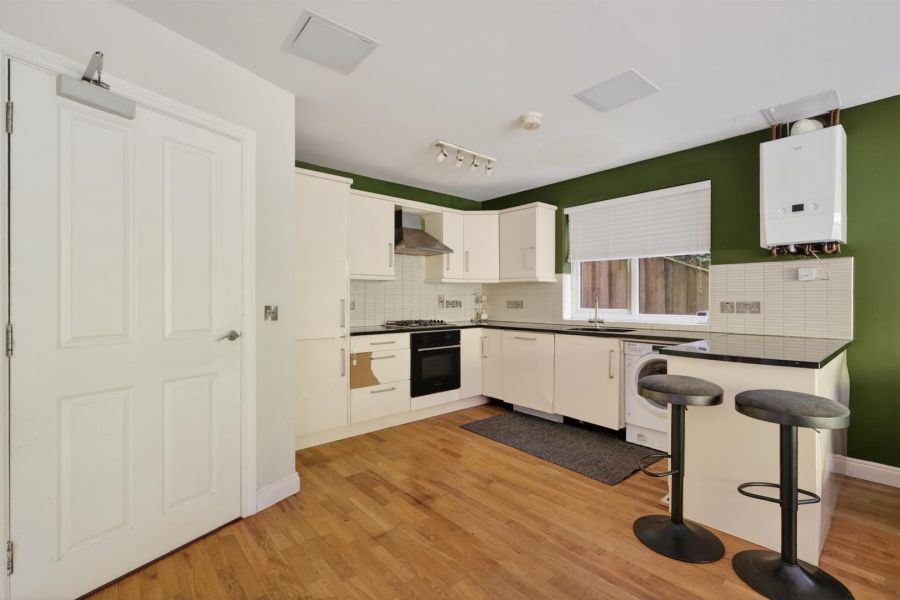 41 Glenburn Manor