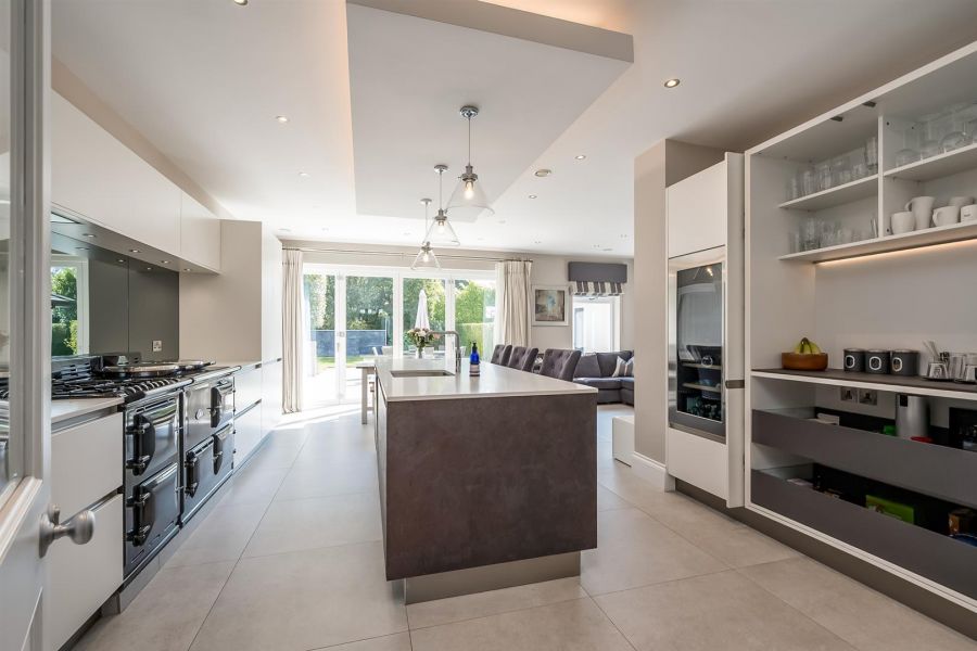 4 Shrewsbury Park
