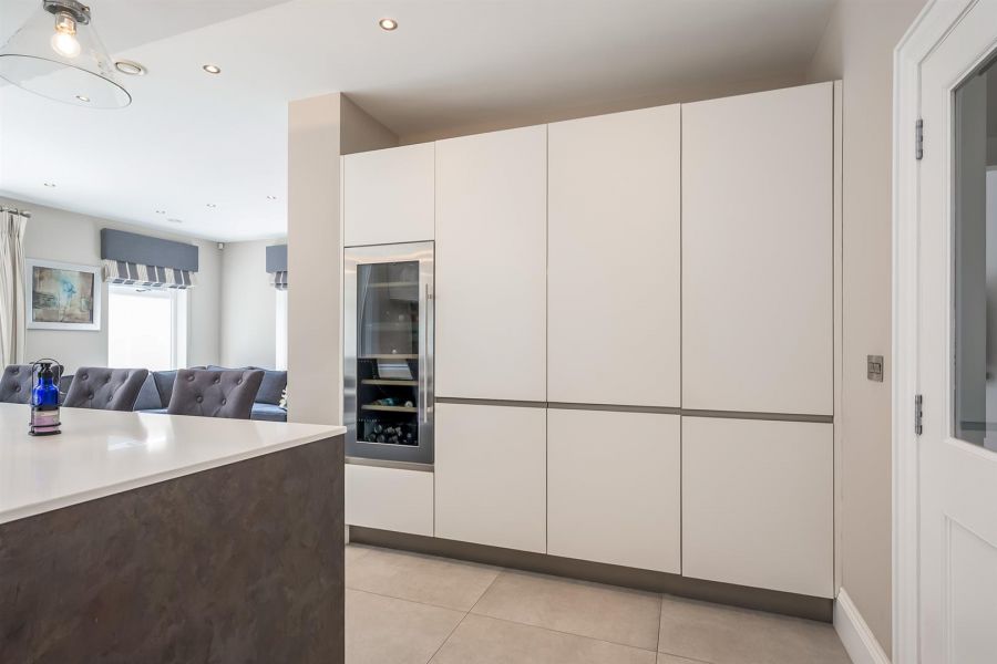 4 Shrewsbury Park