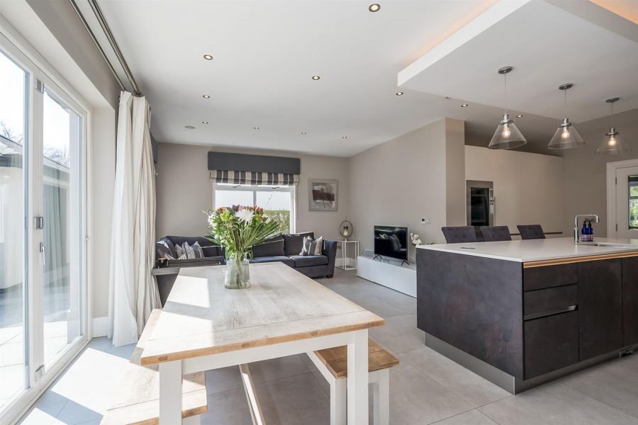 4 Shrewsbury Park