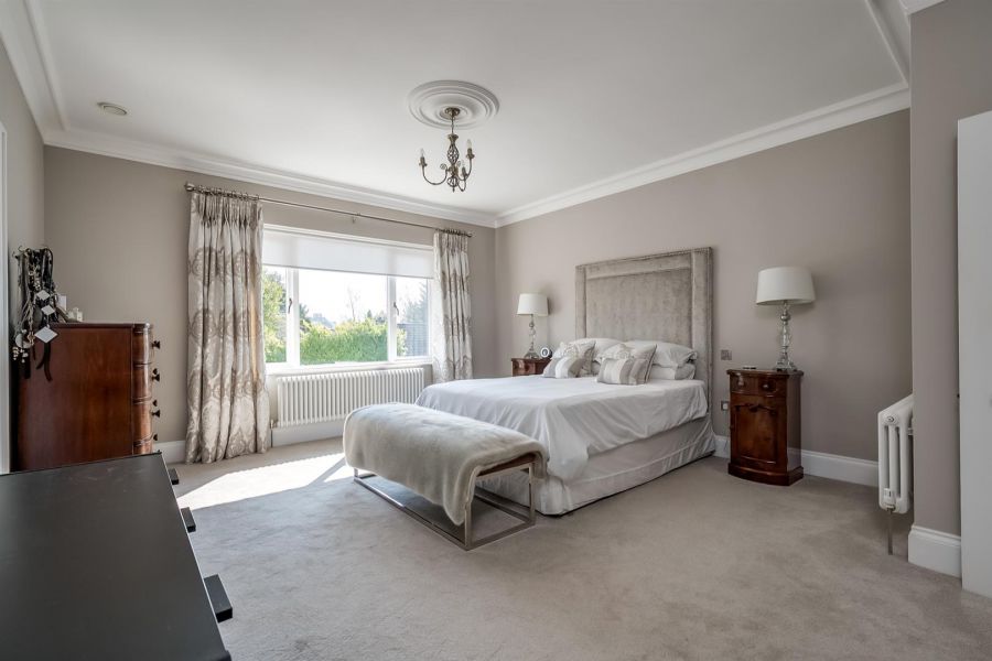 4 Shrewsbury Park
