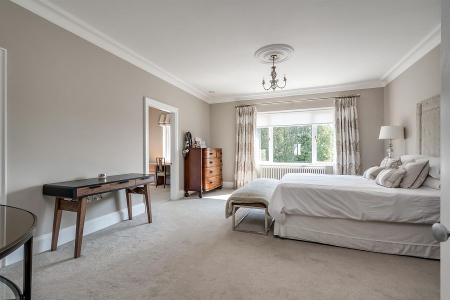 4 Shrewsbury Park