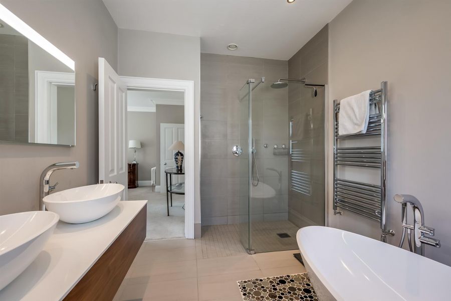 4 Shrewsbury Park