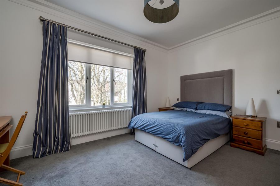 4 Shrewsbury Park