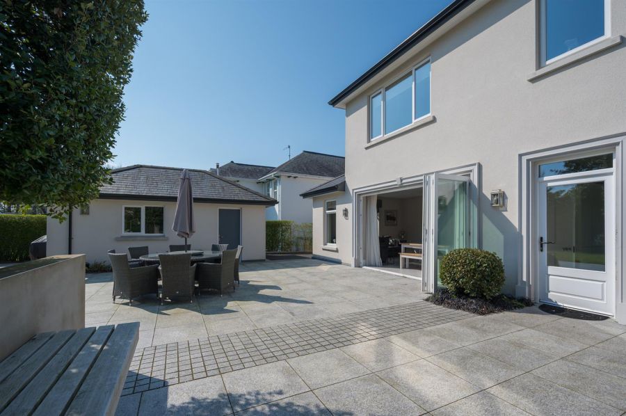 4 Shrewsbury Park