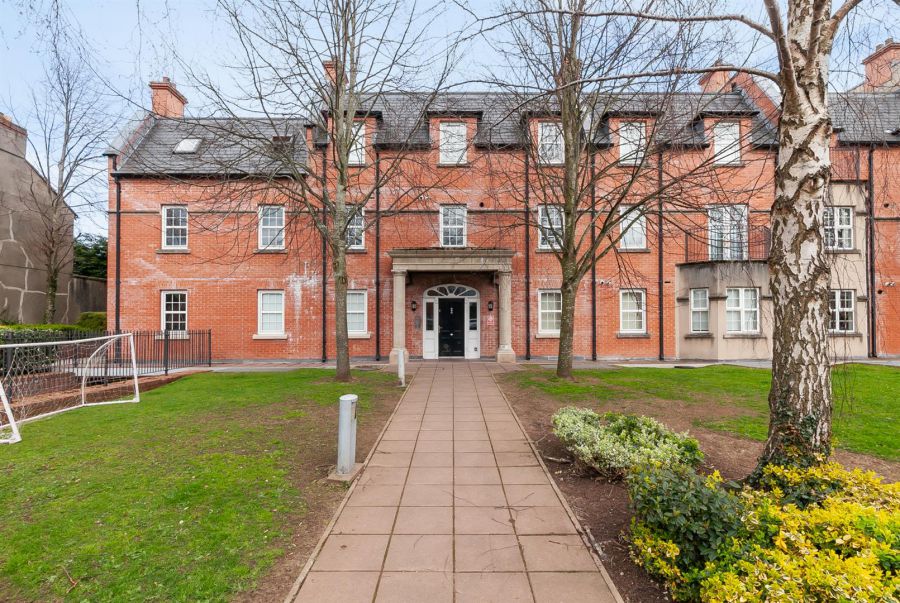 26 Milfort Mews