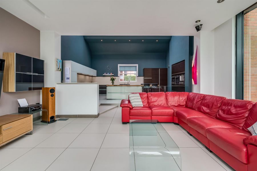 3 Malone Park Central