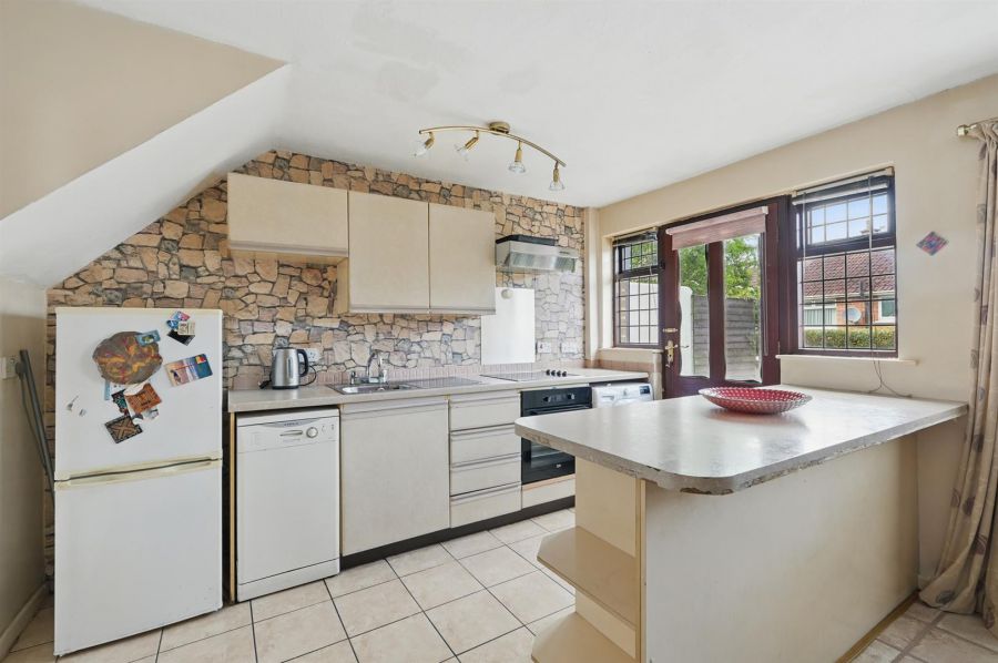 24 Erinvale Park