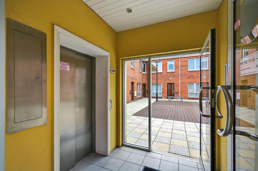 Apt 11 Tivoli Court, 142 Upper Lisburn Road
