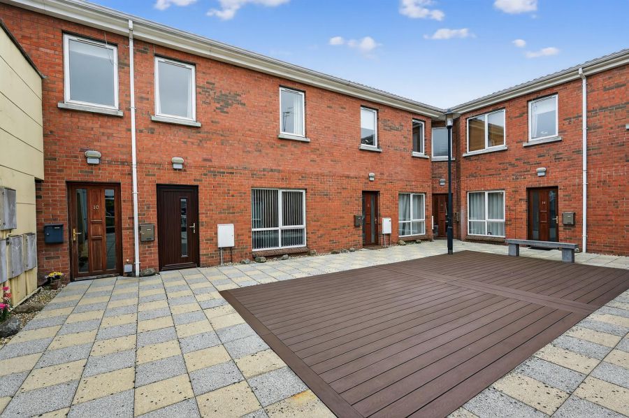 Apt 11 Tivoli Court, 142 Upper Lisburn Road
