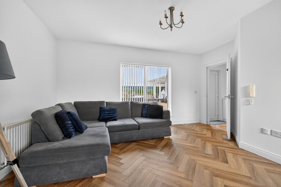 Apt 11 Tivoli Court, 142 Upper Lisburn Road