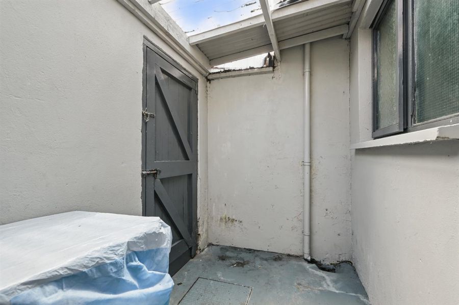 18 Collingwood Avenue