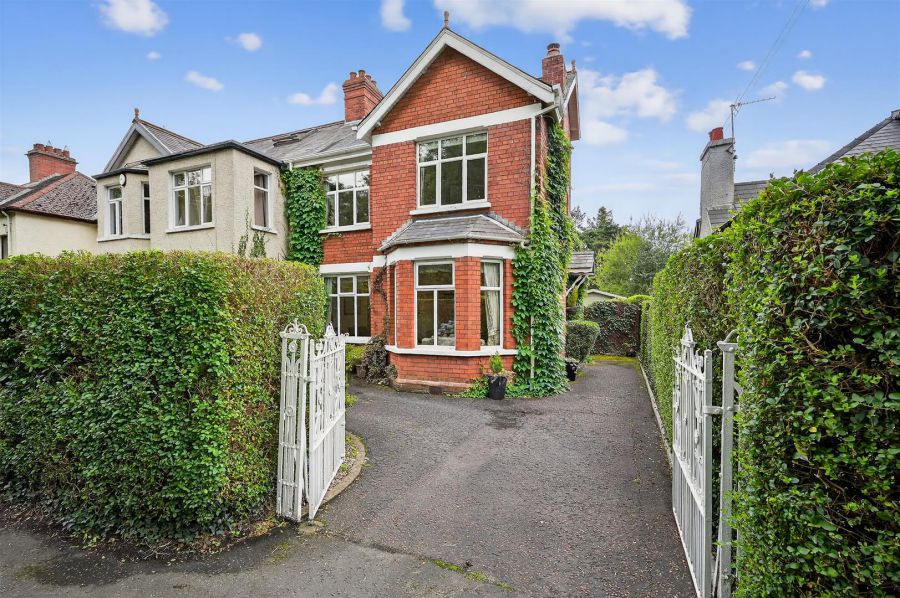27 Priory Park