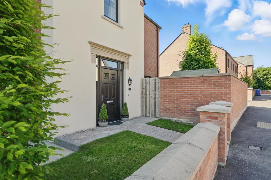 13 Finaghy Park Gardens