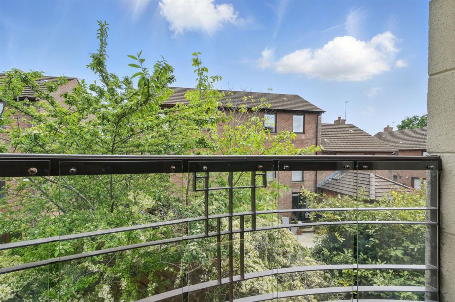 20 Laganvale Court
