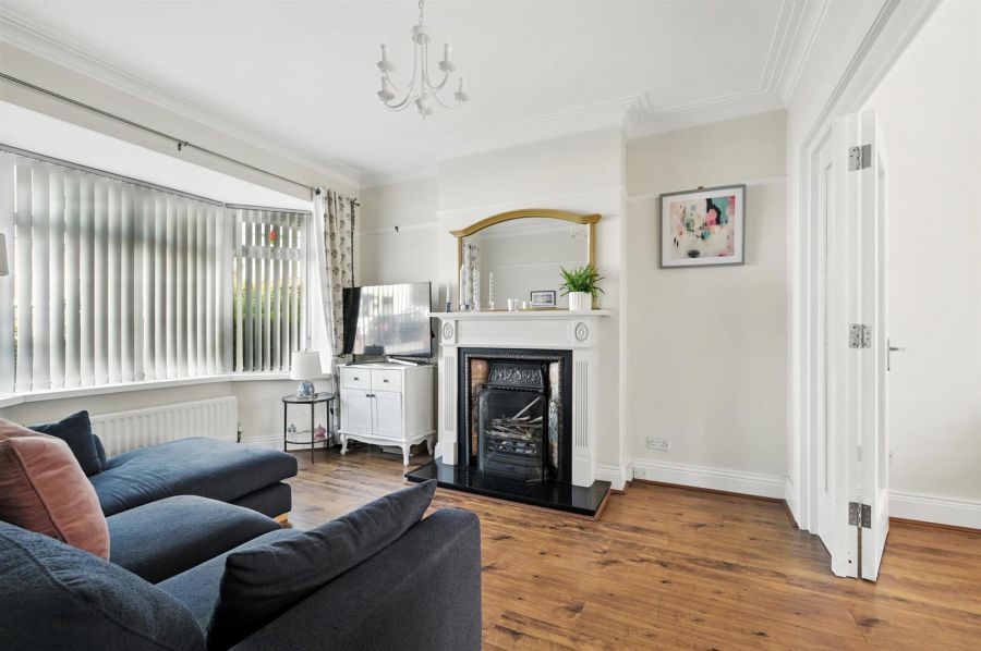24 Locksley Gardens