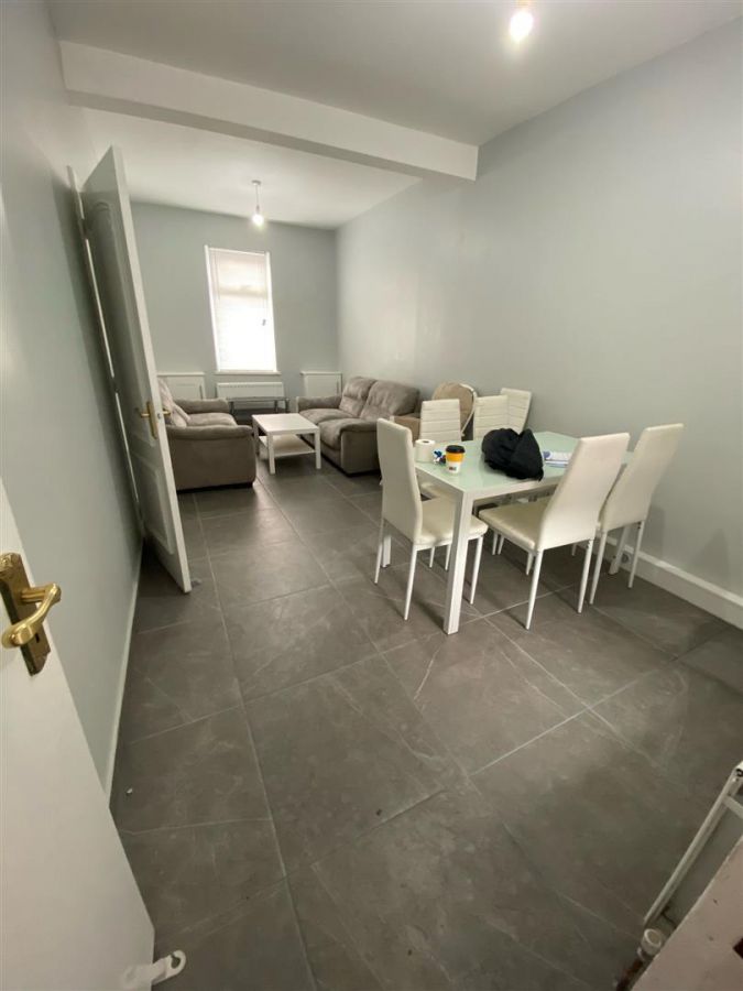 27 Donegall Avenue