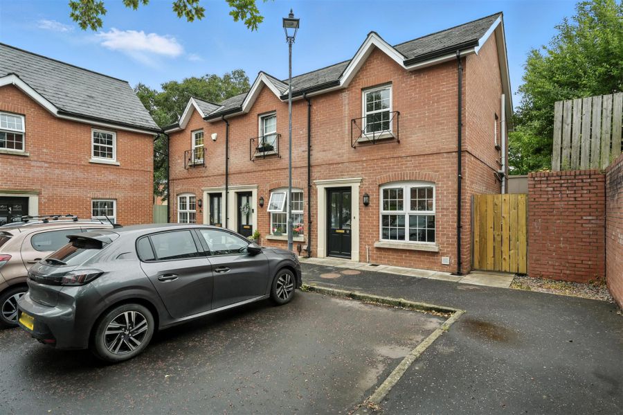 15 Milfort Mews