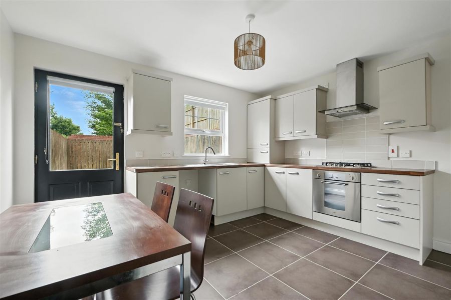 15 Milfort Mews