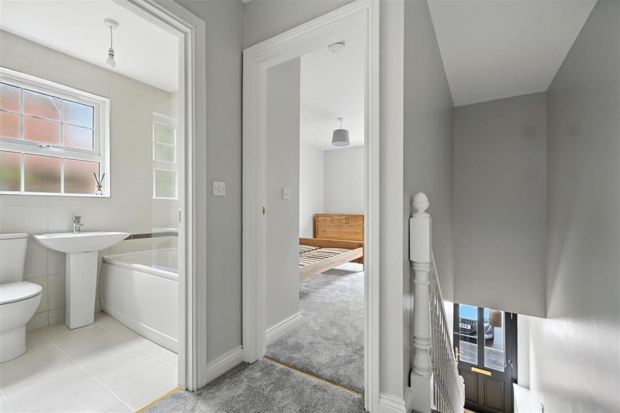 15 Milfort Mews