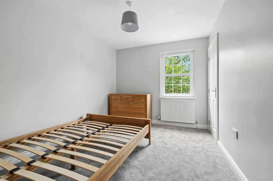 15 Milfort Mews