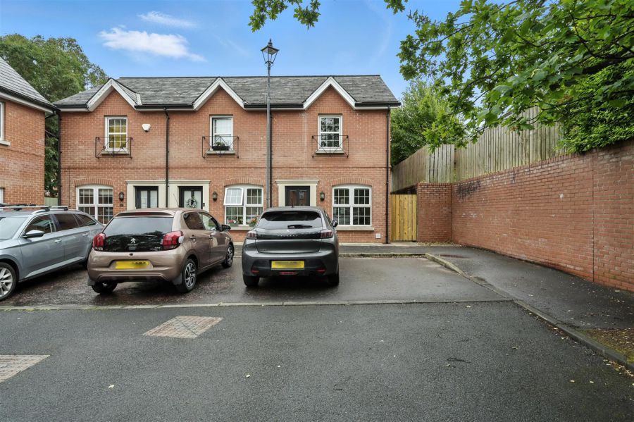 15 Milfort Mews