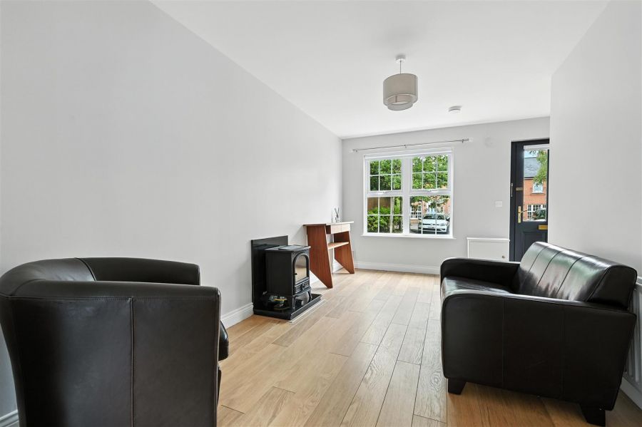 15 Milfort Mews