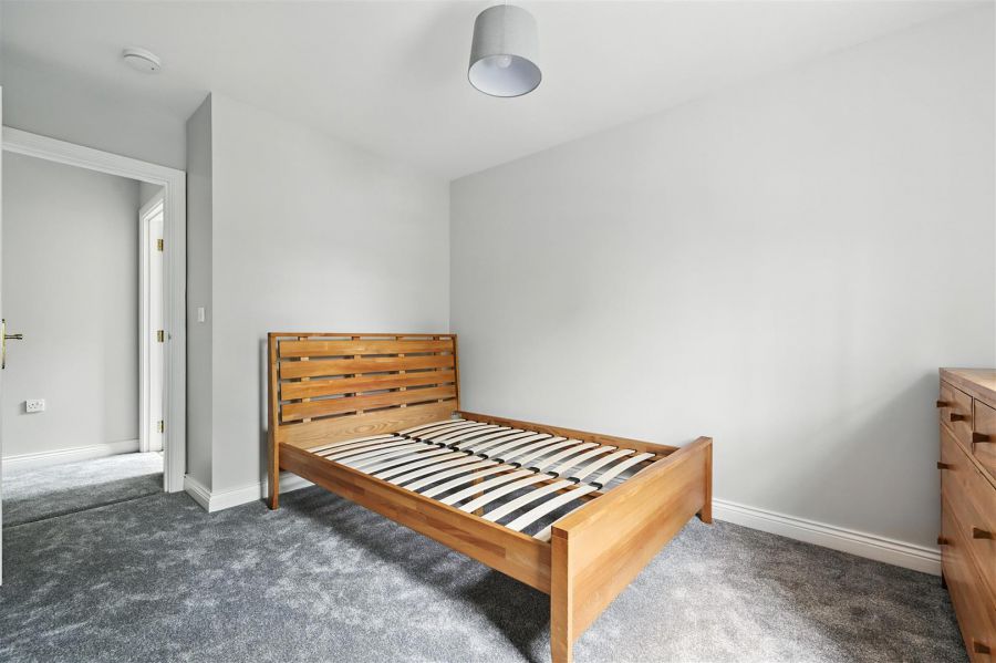15 Milfort Mews