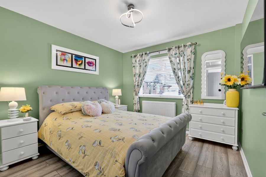5 Finch Place