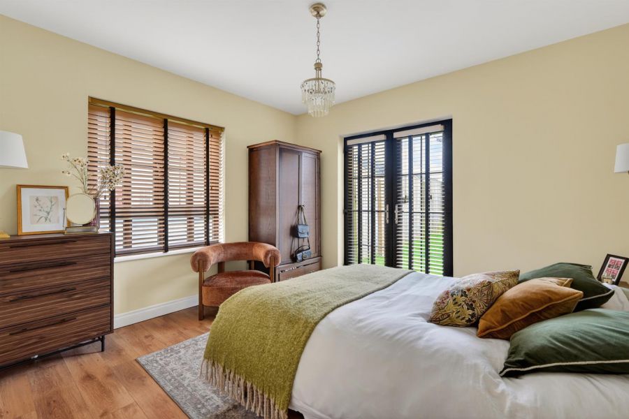 79 Mornington Gardens