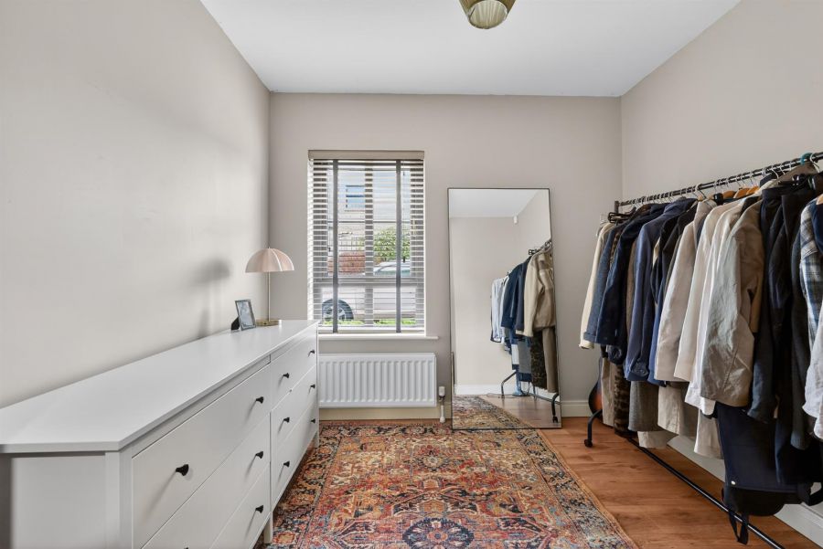 79 Mornington Gardens