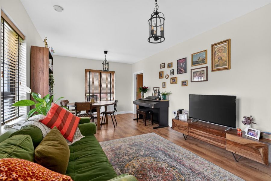 79 Mornington Gardens