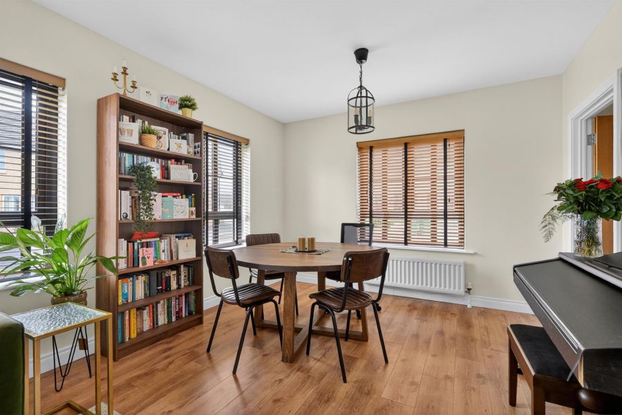 79 Mornington Gardens