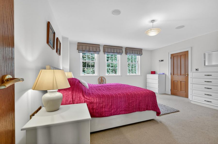 Apt 18 Danesfort Hall, Danesfort Park North, Malone