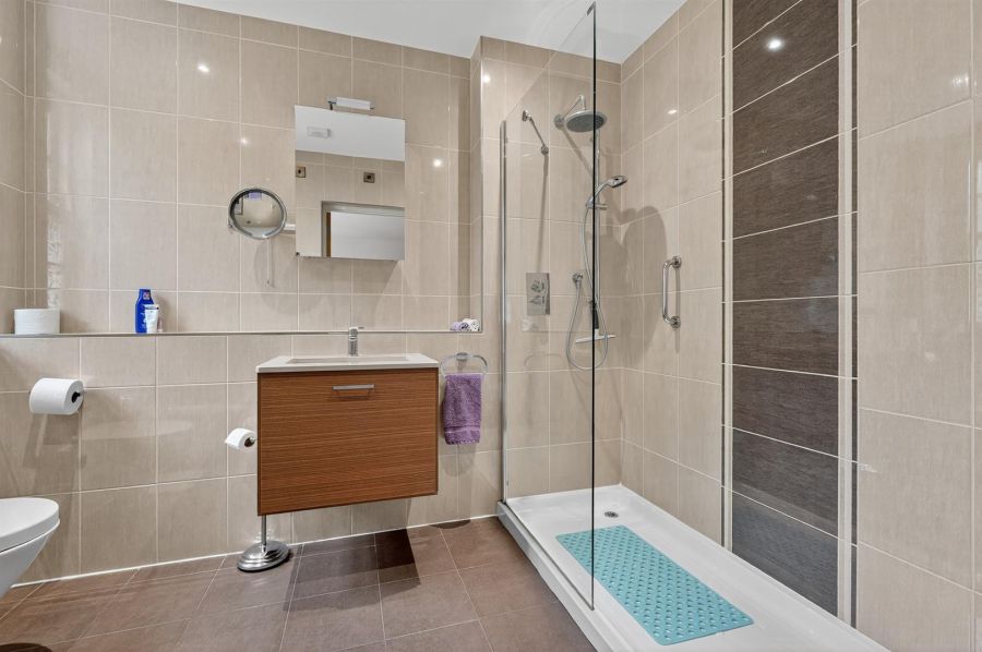 Apt 18 Danesfort Hall, Danesfort Park North, Malone