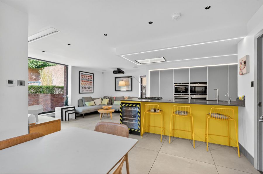 14 Hillside Drive