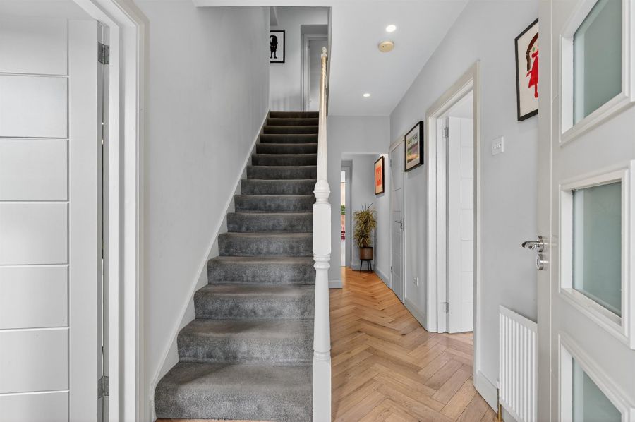 14 Hillside Drive