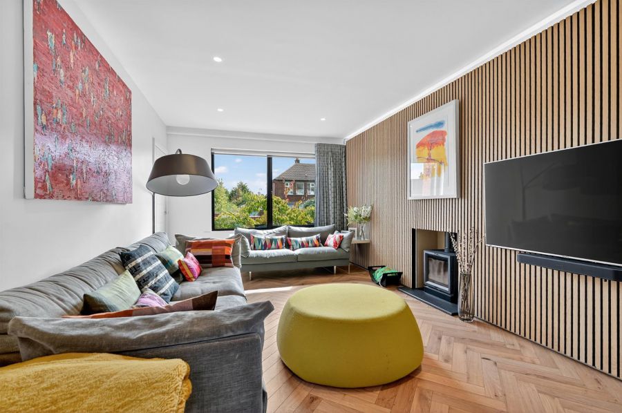 14 Hillside Drive