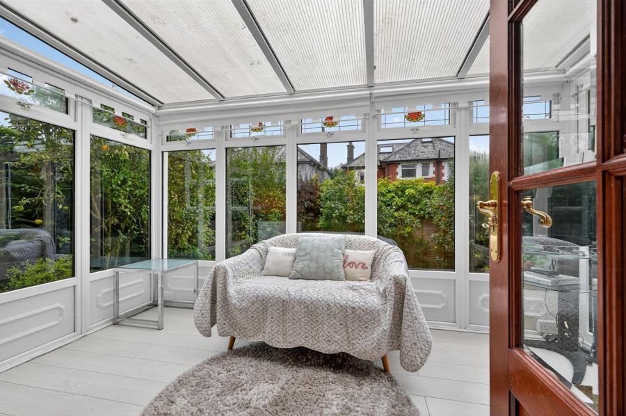 5 Oakwood Grove