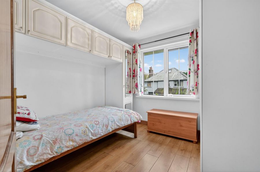 5 Oakwood Grove 5 Oakwood Grove