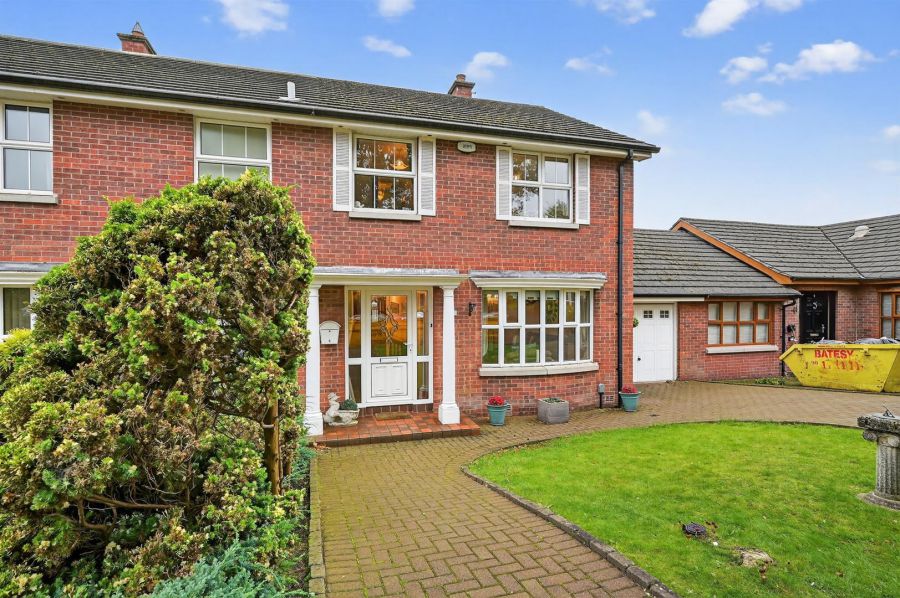 5 Oakwood Grove
