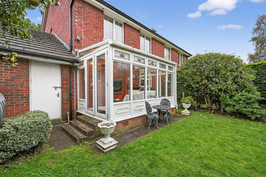 5 Oakwood Grove