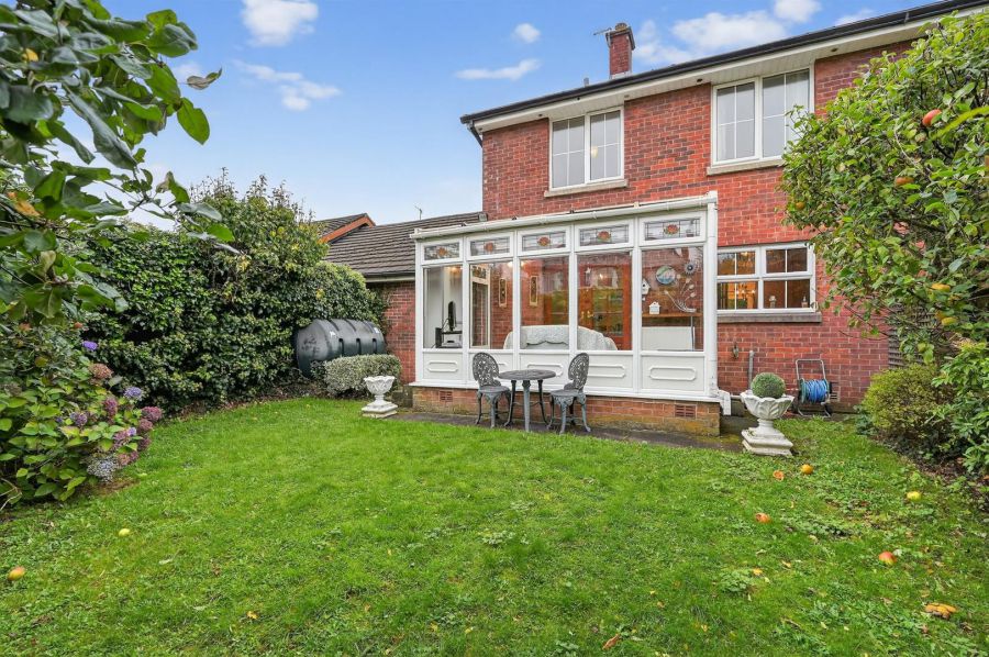 5 Oakwood Grove