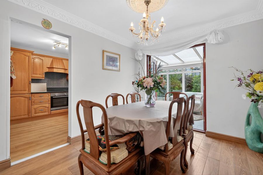 5 Oakwood Grove