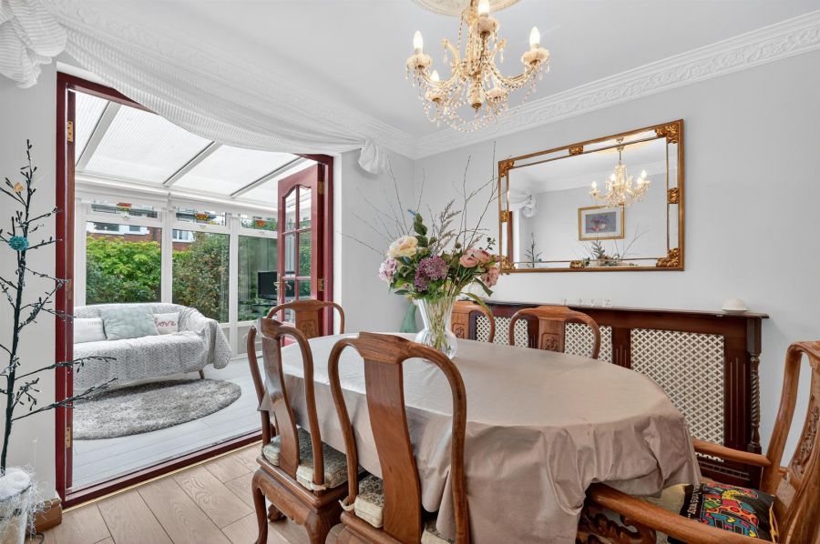 5 Oakwood Grove
